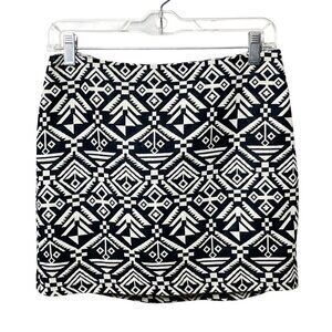 H&M Black and White Aztec/Tribal Print Lined Mini Skirt Women’s Size 6